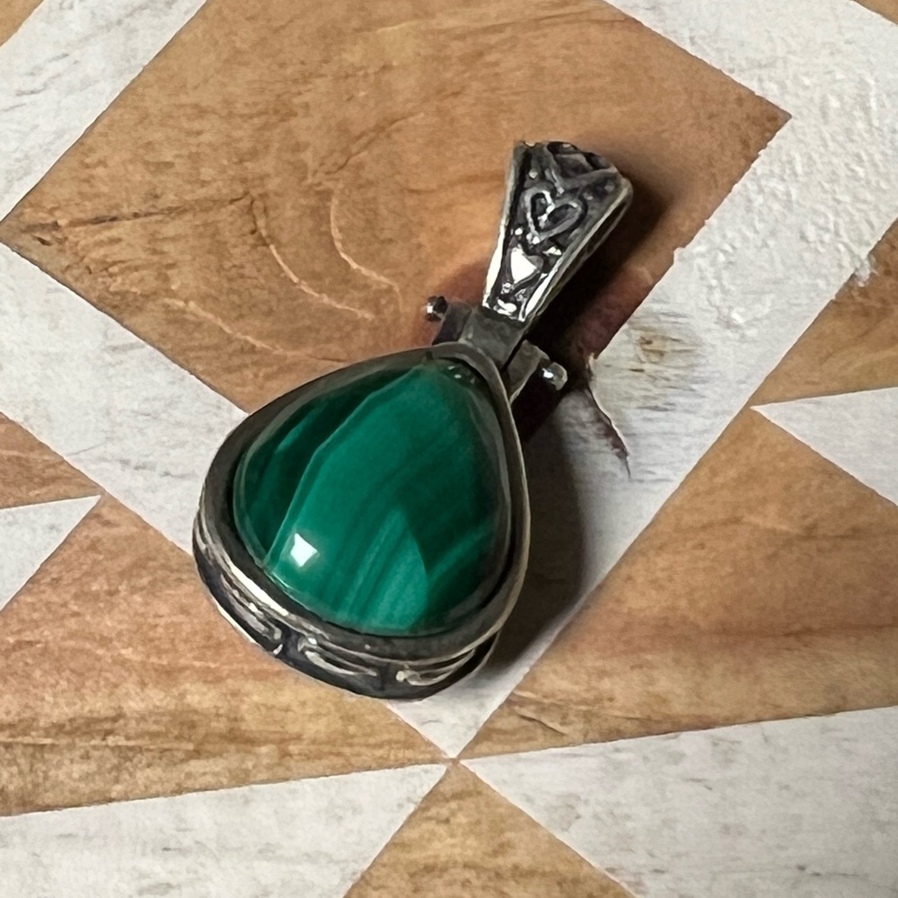 Stunning 925 Silver Malachite reversible Pendant